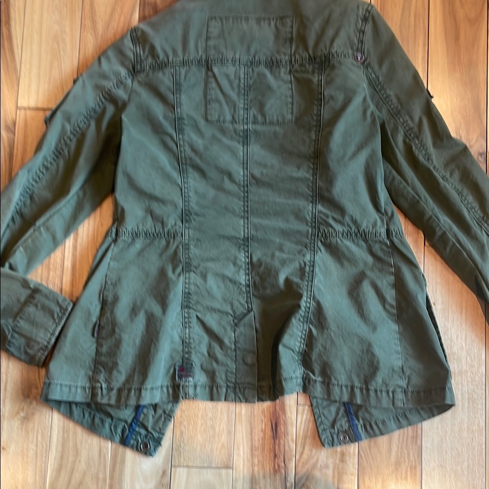 Green Bomber Jacket with Collared Neckline and Relaxed Fit - Picture 2 of 2
